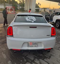 کرایسلەر 300